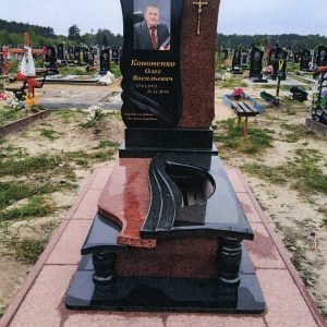 Одинарний пам’ятник: №100